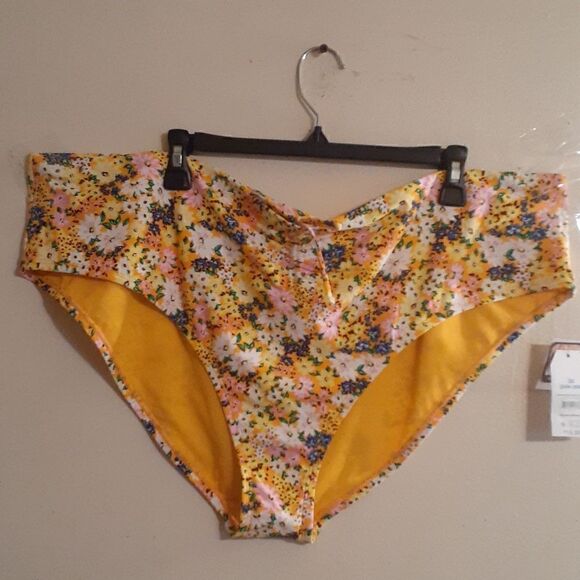 New Plus Size Bikini Bottoms Yellow Printed Women's 3X New With Tags - Picture 3 of 6